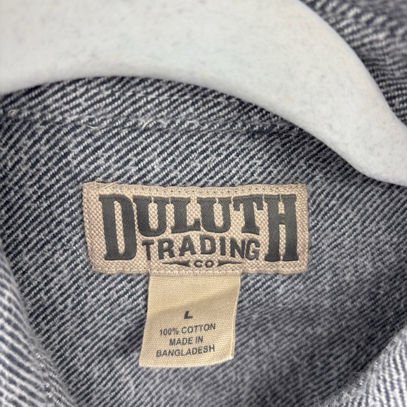 Duluth Trading Shirt Mens L Gray Relaxed Fit Long Sleeve Button Down Outdoor - Picture 3 of 9